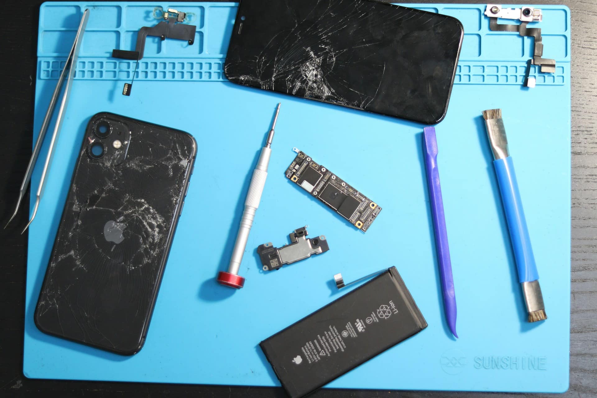 Refurbished IT, Photo Vlad via Unsplash