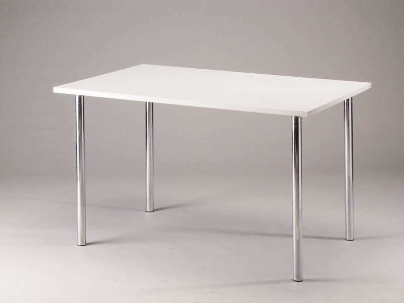 Twister Wrtiting Table